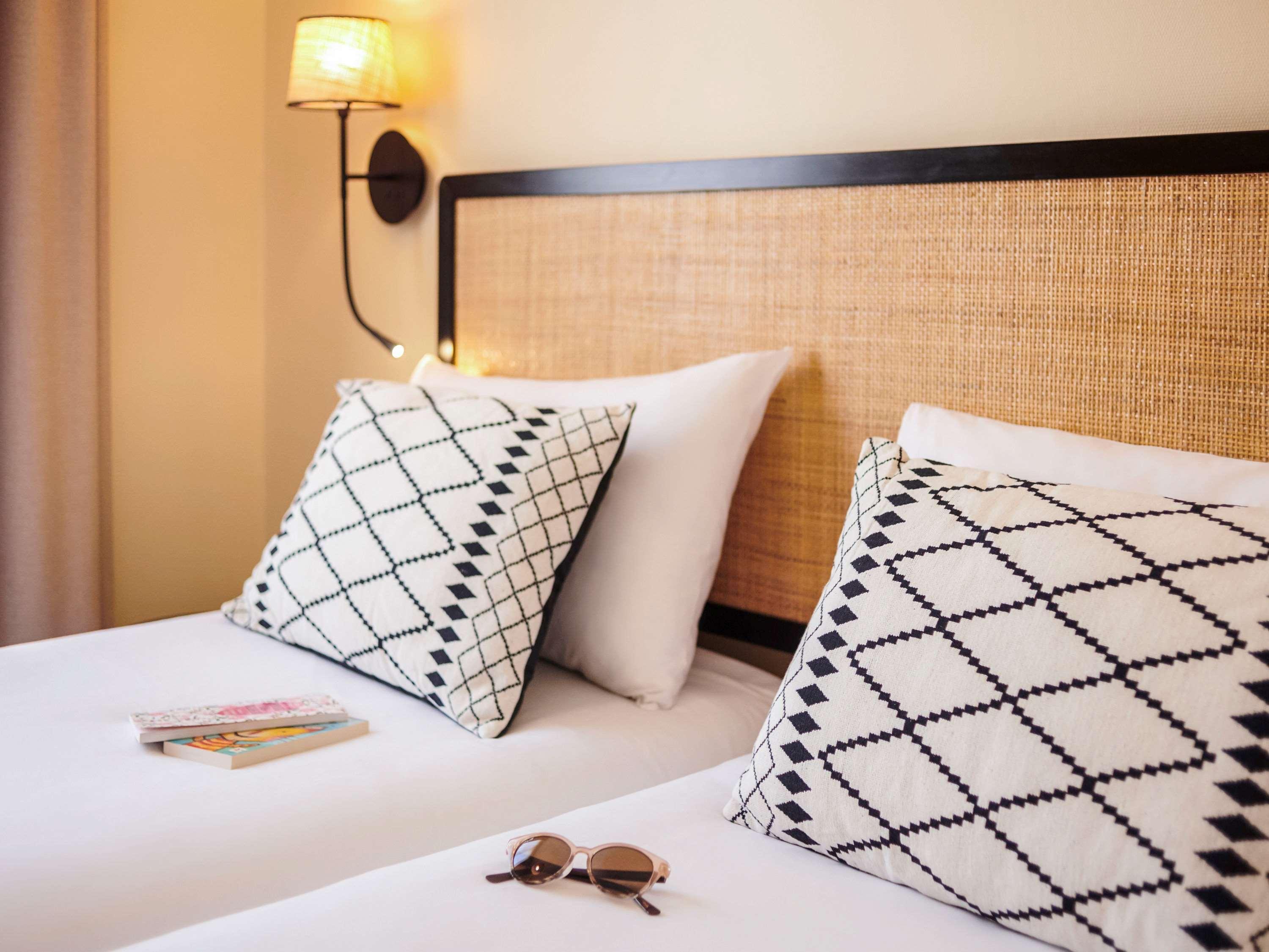 Ibis Styles Nantes Centre Place Graslin Exterior photo