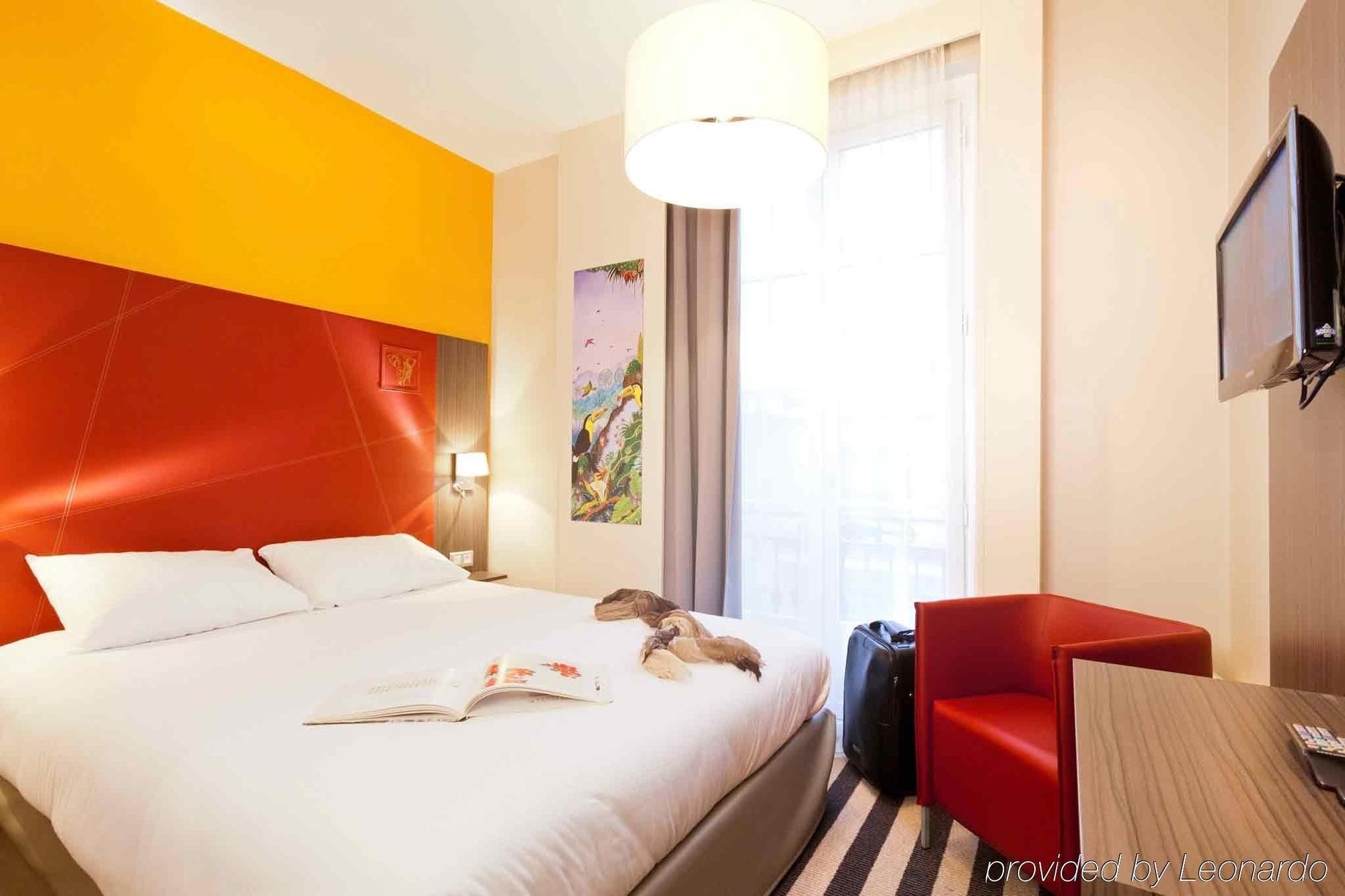 Ibis Styles Nantes Centre Place Graslin Exterior photo